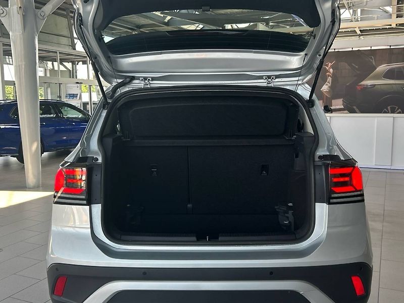Volkswagen Ostatní (2025) 1.0 TSI People - fotka 12 z 27