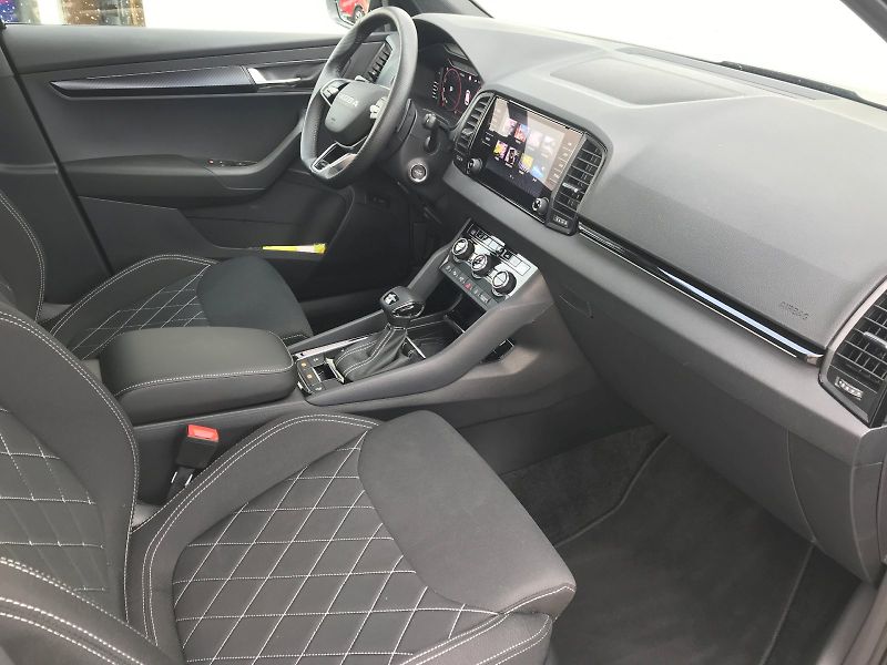 Škoda Karoq (2026) SPORTLINE 2,0 TDI 4X4 DSG - fotka 7 z 30