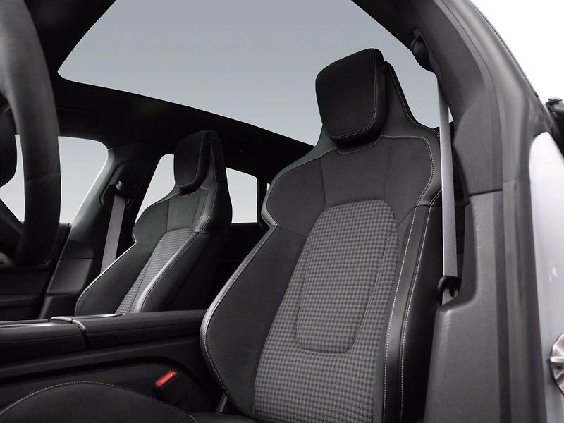 Porsche Taycan 4S Cross Turismo BOSE Matrix - fotka 16 z 23