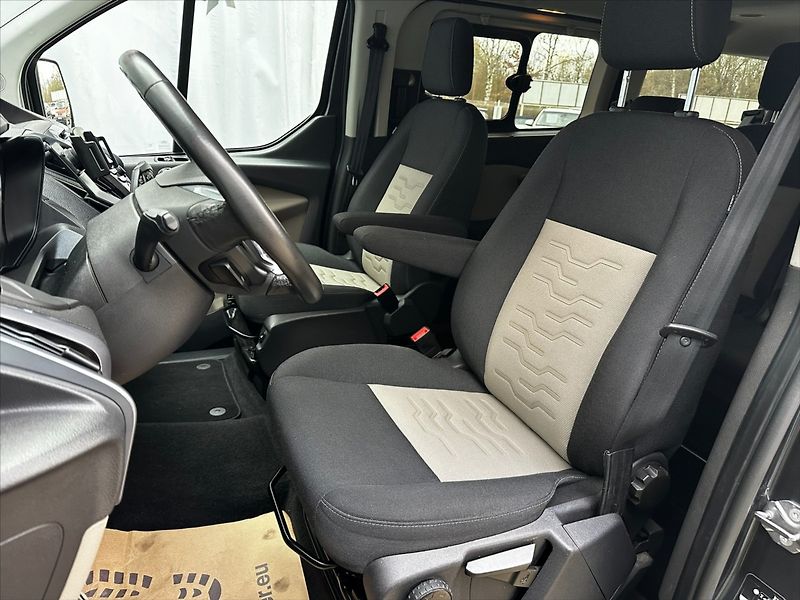 Ford Tourneo Custom 2,0 TDCi 96kW-CZ-DPH-SERVIS!! - fotka 10 z 45
