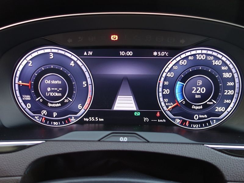 Volkswagen Passat (2015) 2.0TDI 110kW DSG HIGHLINE - fotka 17 z 49