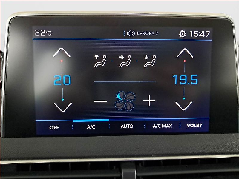 Peugeot 3008 (2018) 1.6 THP, Automat, Tempomat - fotka 20 z 20