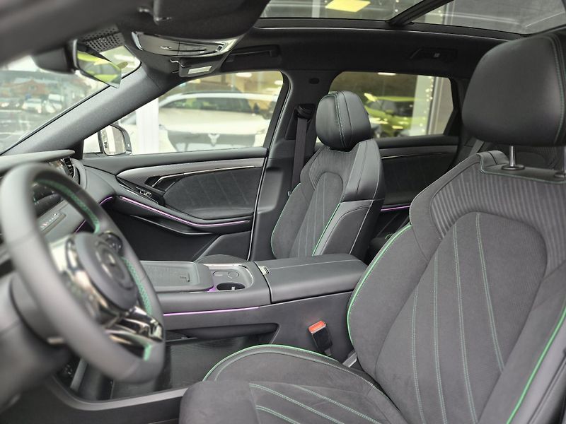 Dongfeng Voyah Free REV 318 (2025) REV 318 AWD Hybrid - fotka 10 z 17