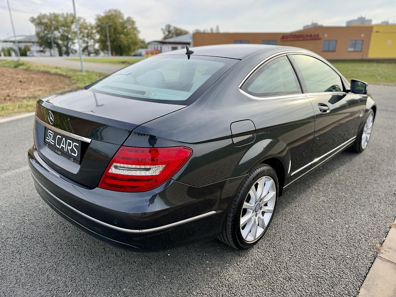Mercedes-Benz Třídy C 180 CGI NAVI MANUAL SERVISKA - fotka 5 z 48