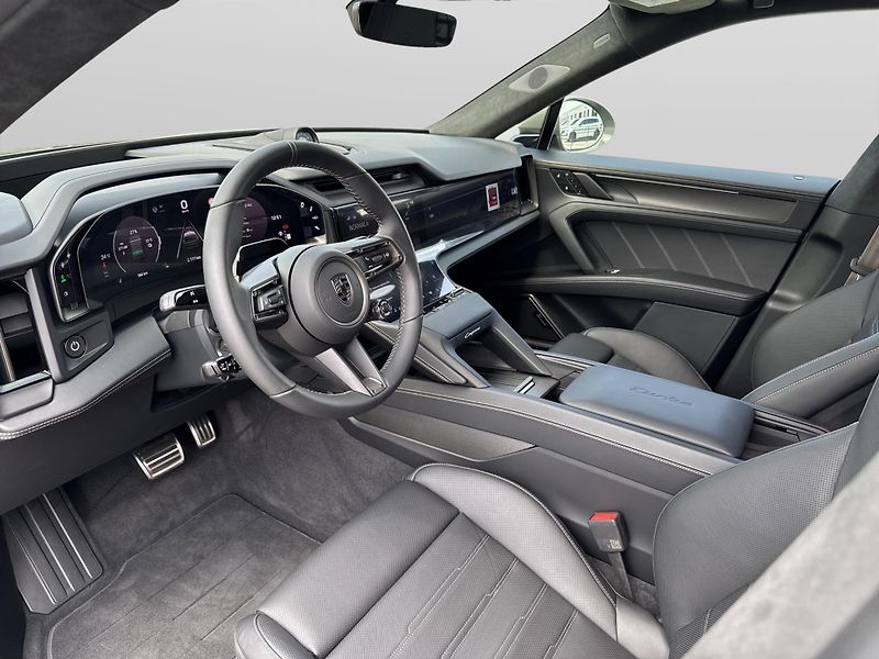Porsche Cayenne Turbo Electric - fotka 13 z 29
