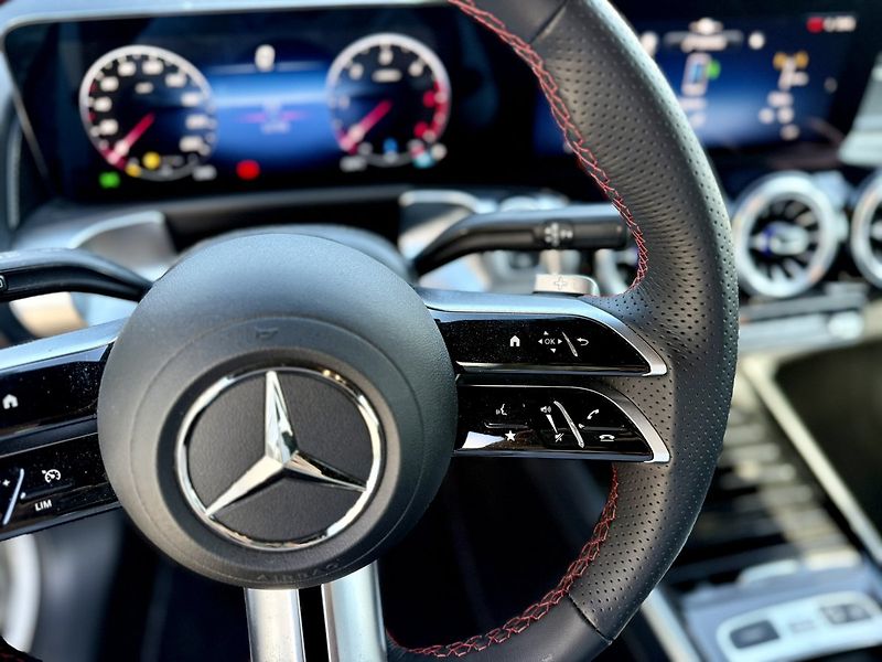 Mercedes-Benz GLB (2025) 200 d 4MATIC - fotka 29 z 45
