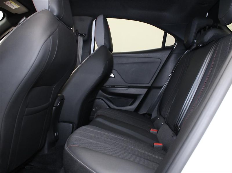 Opel Mokka 0,0 100kW 50kWh GS-Line 1.maj. - fotka 7 z 21