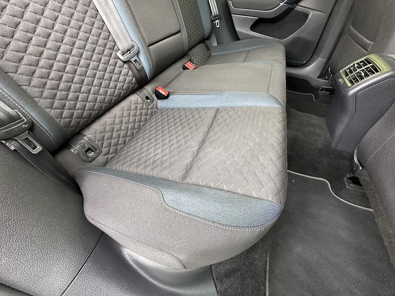 Volkswagen Golf (2019) IQ.DRIVE 1.5TSI110kW 2.Maj. - fotka 28 z 40