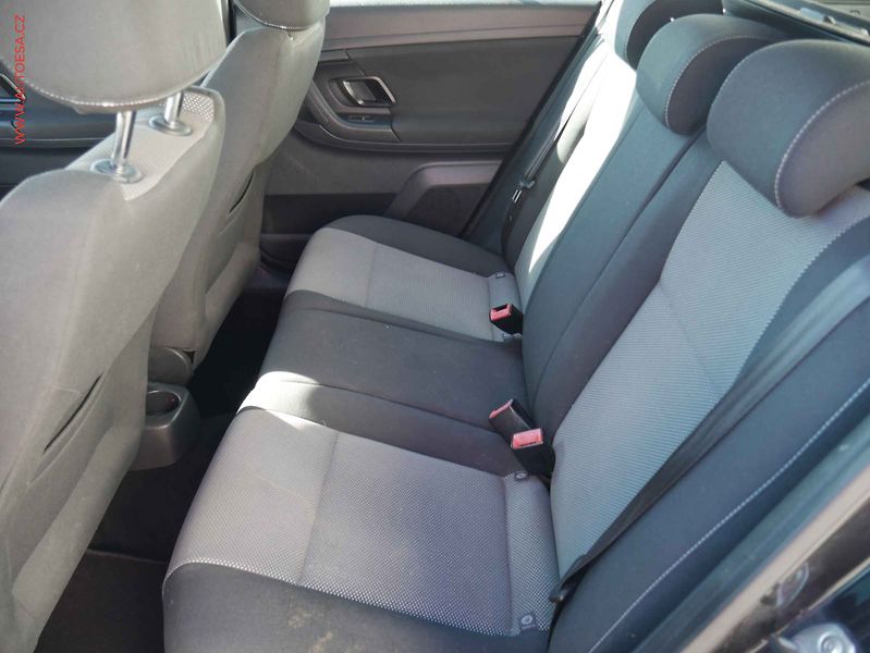 Škoda Fabia (2010) 1.6 TDi, ČR, autoAC - fotka 10 z 20
