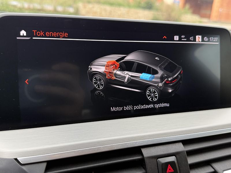 BMW X4 (2021) BMW X4 M40D 250kw 700nm - fotka 22 z 42