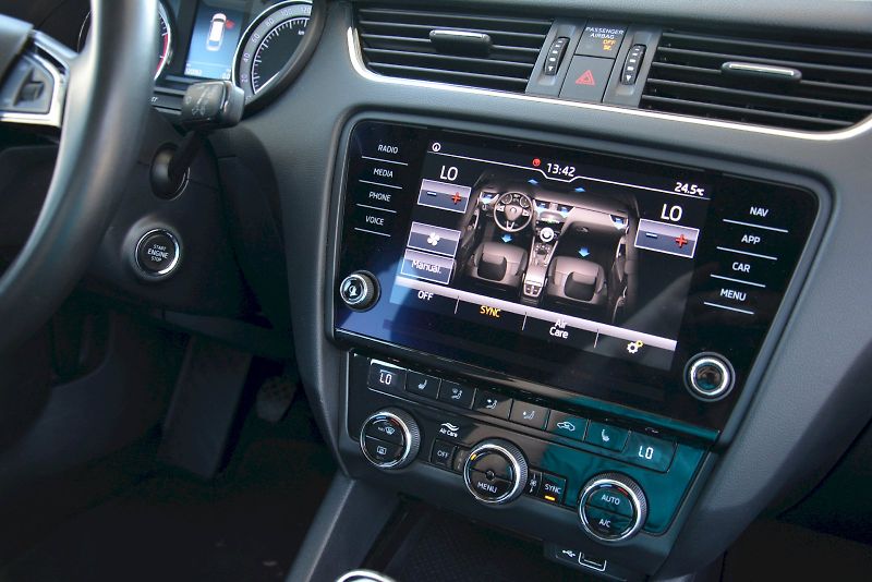 Škoda Octavia (2020) Combi 1.5 TSI 110 kW Style PLU - fotka 22 z 23