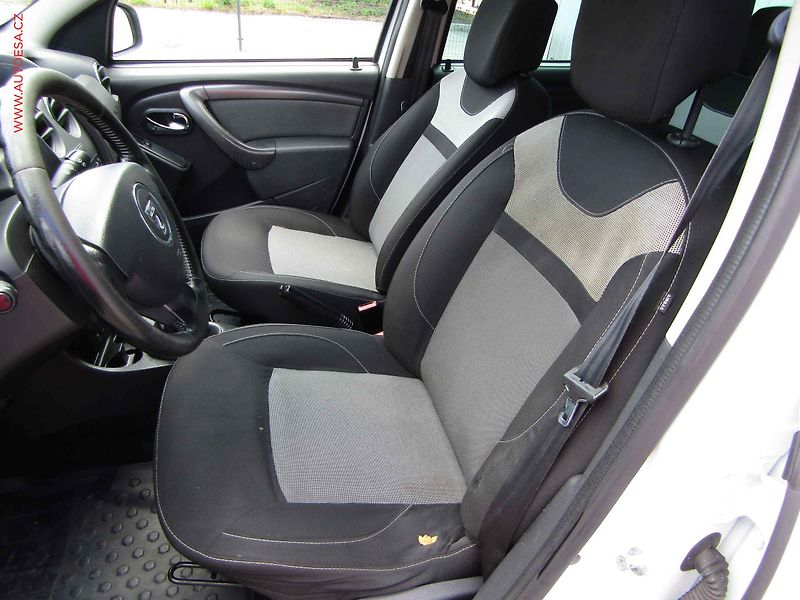 Dacia Duster (2016) 1.6 SCe, ČR, servis.kniha, AC - fotka 9 z 14