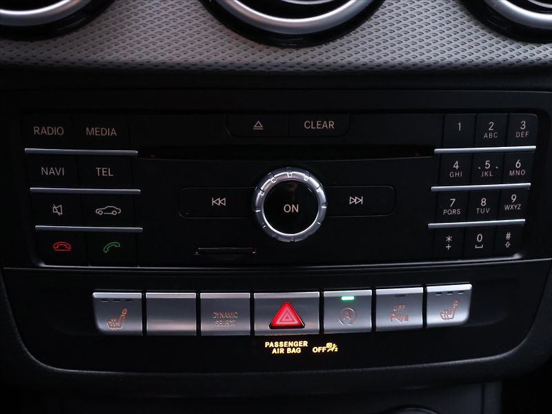 Mercedes-Benz Třídy B 1,5 CDI 80kW Aut. Urban Navi - fotka 26 z 37