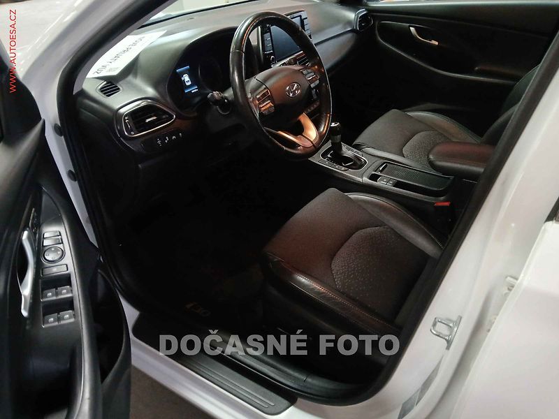 Hyundai i30 (2017) 1.5i - fotka 3 z 3
