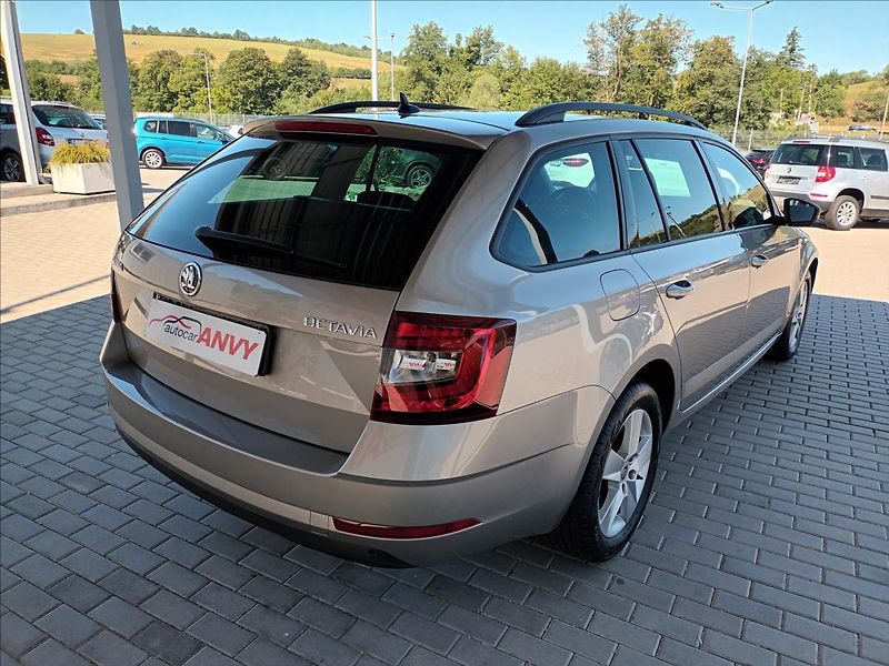 Škoda Octavia 1,4 TSI,110KW,AT,NAVI,SERVIS - fotka 5 z 43