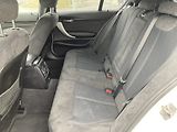 BMW Řada 1 (2016) 118d xDrive, M paket, serviska - náhled 10