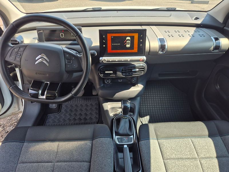 Citroën C4 Cactus 1.2 81kW Shine - AUTOMAT - fotka 12 z 26