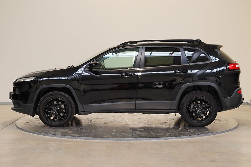 Jeep Cherokee - fotka 3 z 39