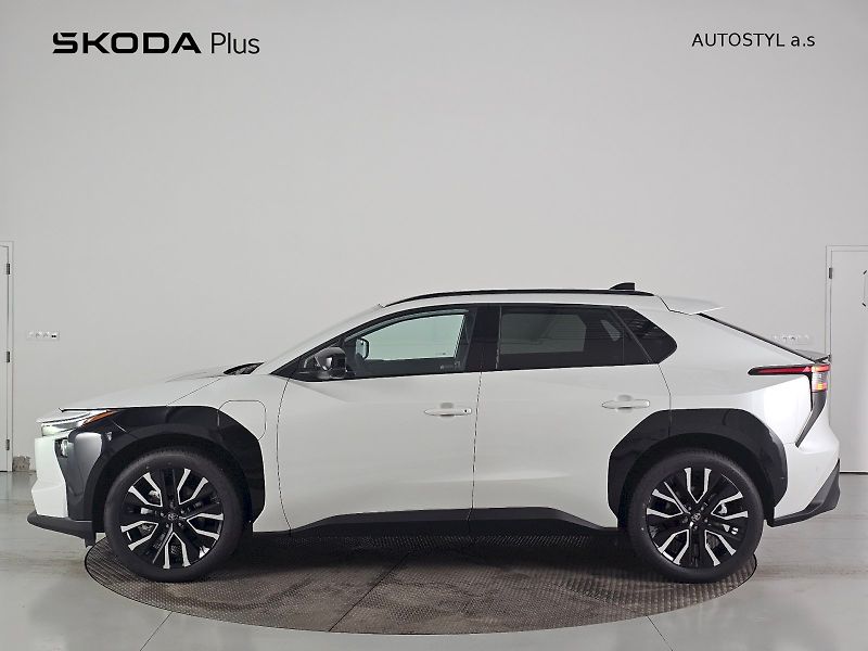 Toyota bZ4X (2026) FACELIFT AWD 343k EXECUTIVE - fotka 3 z 35