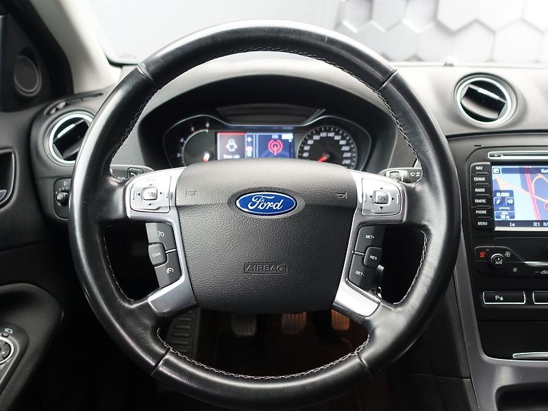 Ford Mondeo 2.0 TDCi Titan. man. nové brzd - fotka 8 z 31