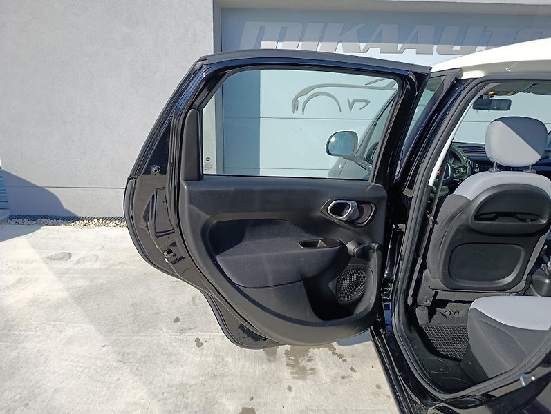 Fiat 500L 1.6JTD 77kW LIVING ČR - fotka 28 z 30