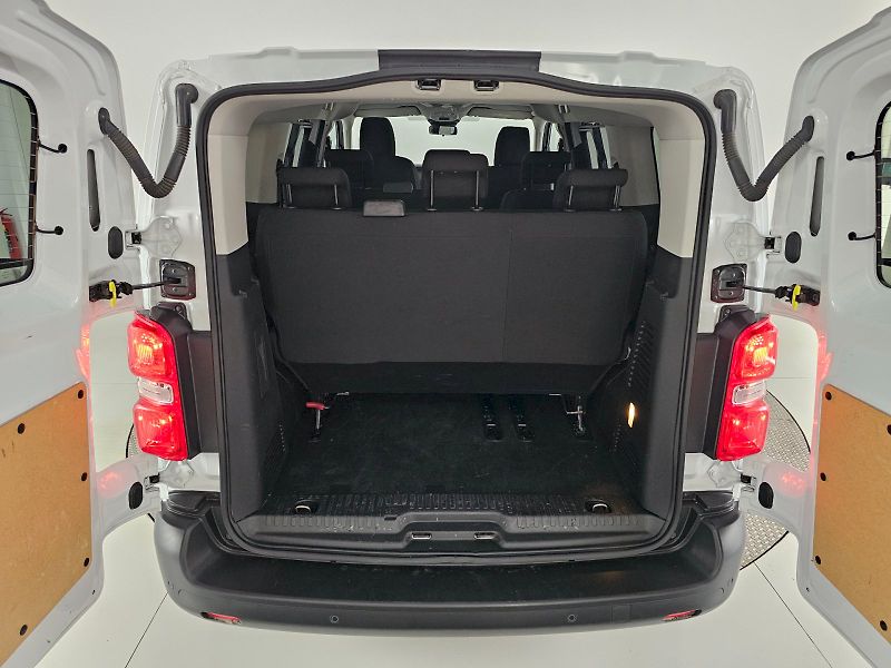 Toyota ProAce Verso (2025) 2.0D 106kW COMBI L1 8S - fotka 27 z 27