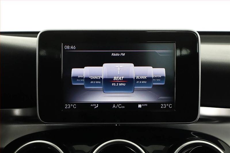 Mercedes-Benz GLC (2017) 220 d 4MATIC - fotka 13 z 21