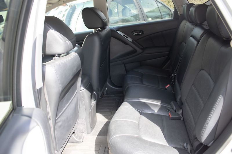 Nissan Murano Bez investic, servisované. - fotka 42 z 47