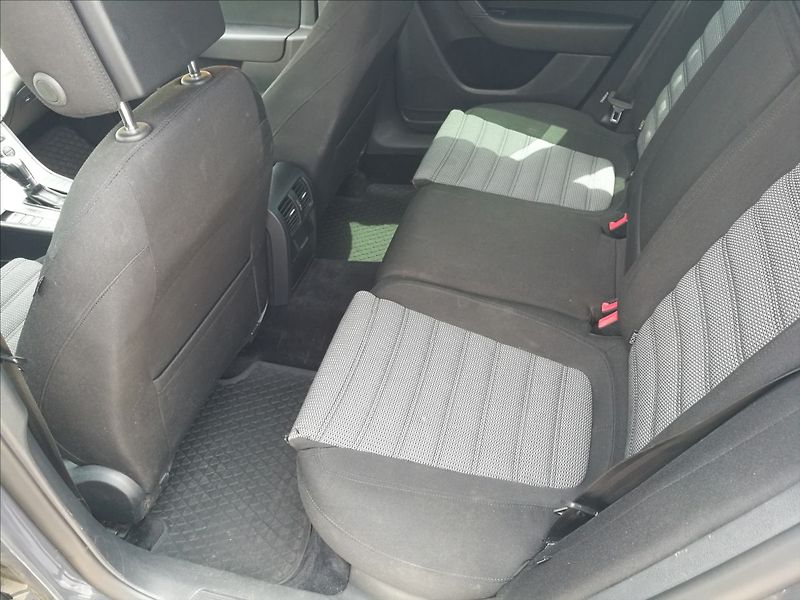 Volkswagen Passat 1,4 TSI CNG Ecofuel - fotka 15 z 20