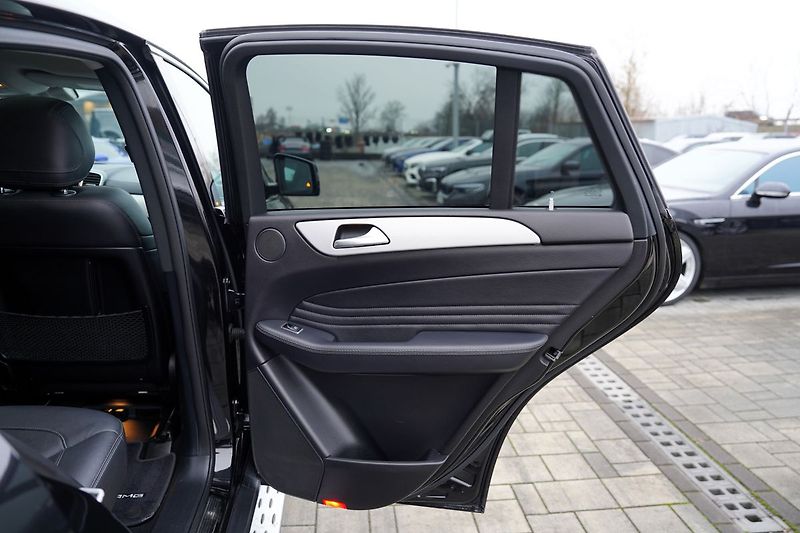 Mercedes-Benz GLE GLE43 AMG 4Matic/9AT/370PS/DPH - fotka 20 z 45