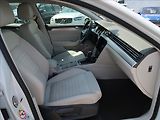 Volkswagen Passat 2,0 TDi,110kW,1majČR,Elegance - náhled 13
