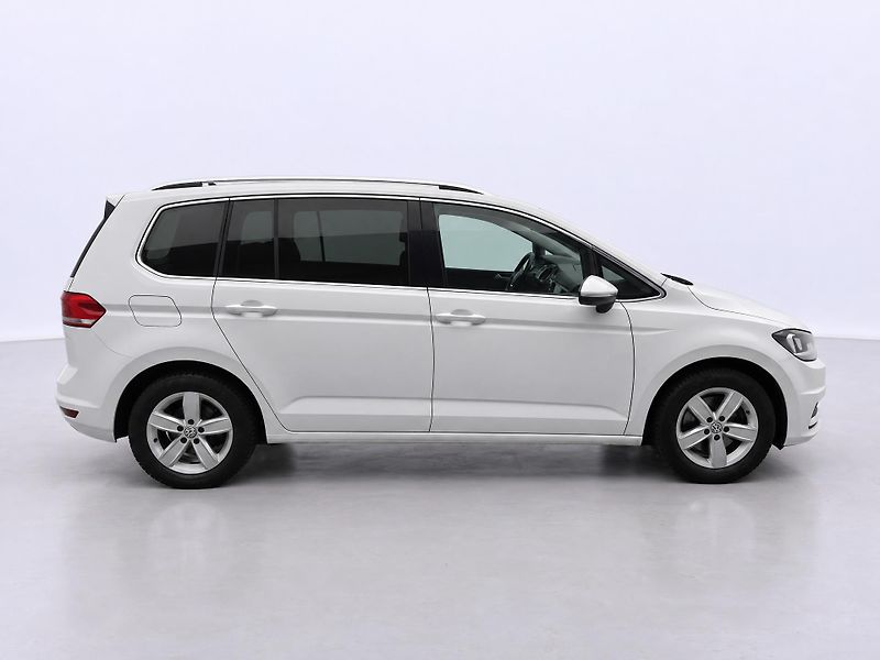 Volkswagen Touran 1,4 TSI Highline CZ Aut.klima - fotka 8 z 36