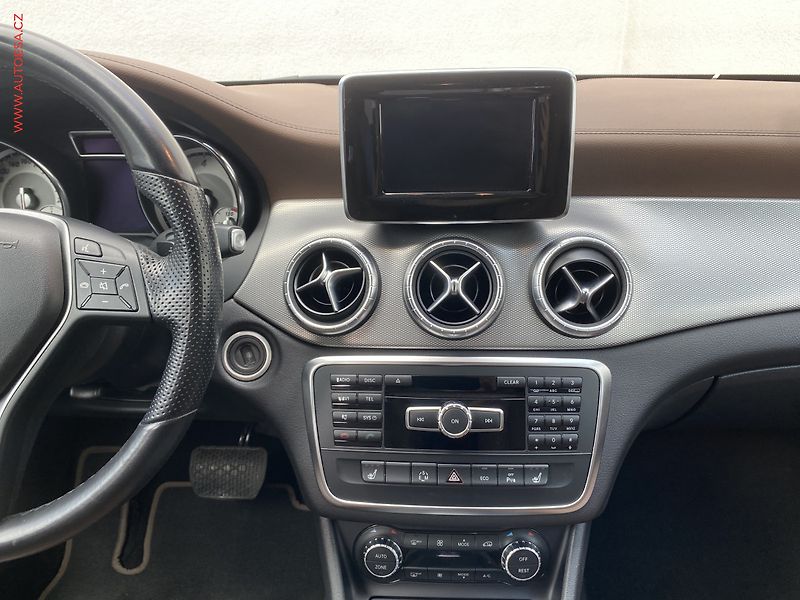 Mercedes-Benz CLA (2015) 2.2 CDI, ČR, AT - fotka 12 z 17