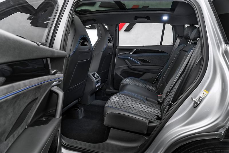 Volkswagen Tayron 2,0TDI R-line DSG 4M - fotka 15 z 21