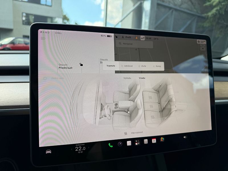 Tesla Model 3 Long Range AWD - fotka 16 z 38