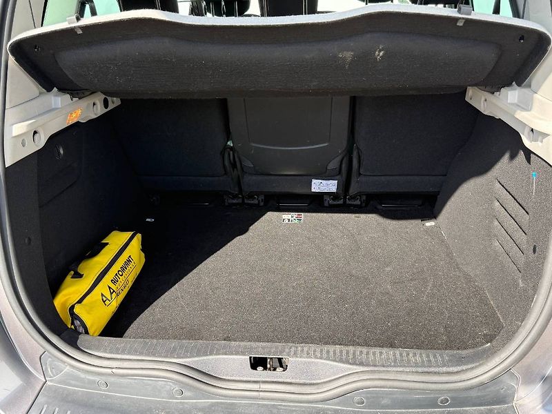 Renault Scénic (2016) 1.6 dCi 96 kW Expression - fotka 20 z 21
