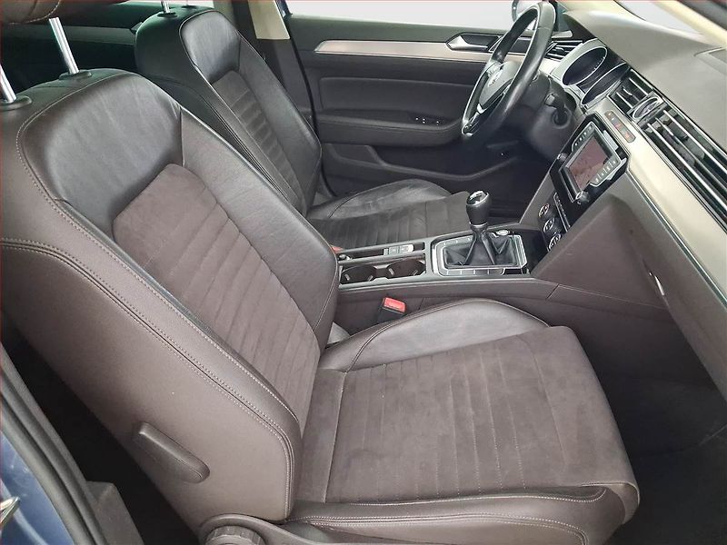 Volkswagen Passat (2016) 1.6 TDI, Navi, Tempomat - fotka 9 z 20