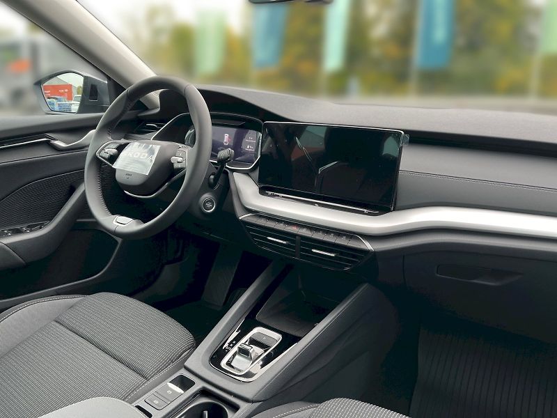 Škoda Octavia (2025) COMBI TOP SELECTION 1,5 TSI M- - fotka 18 z 34
