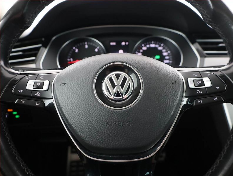 Volkswagen Passat (2017) Alltrack 2.0 TDI, 4X4 - fotka 8 z 20