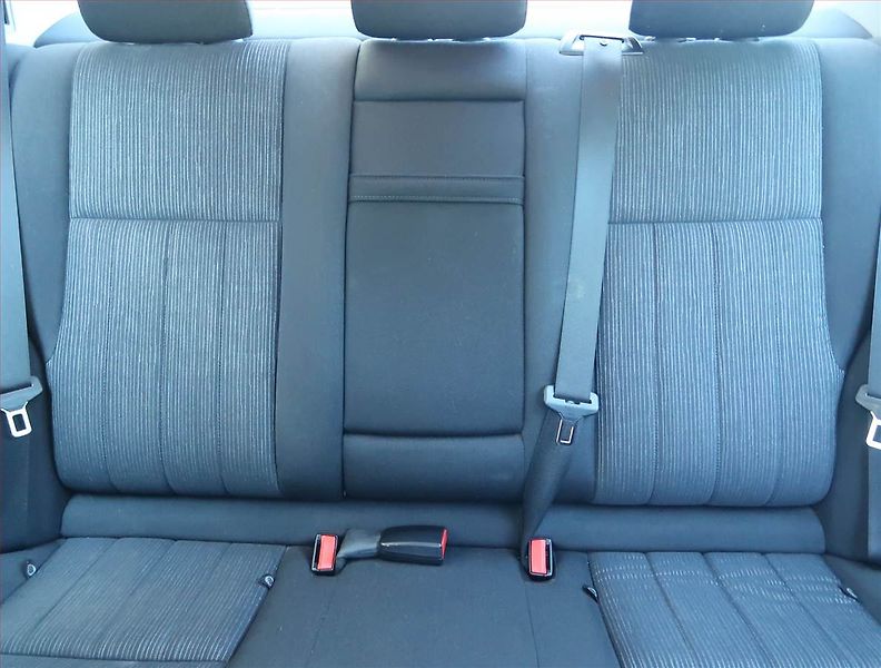 Mercedes-Benz Třídy C (2007) C 220 CDI, Vyhř. sedaček - fotka 10 z 15