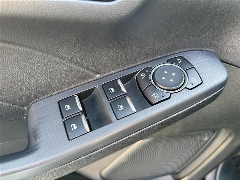 Ford Kuga 2,5 HEV ST-Line X132kW AUT - fotka 24 z 46