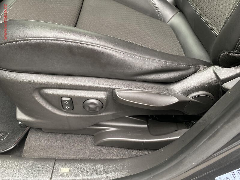 Opel Mokka (2017) 1.4T 4x4, AC, LED, kamera - fotka 14 z 18