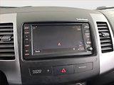 Citroën C-Crosser (2007) 2.2 HDI, 4X4, 7 míst - náhled 13