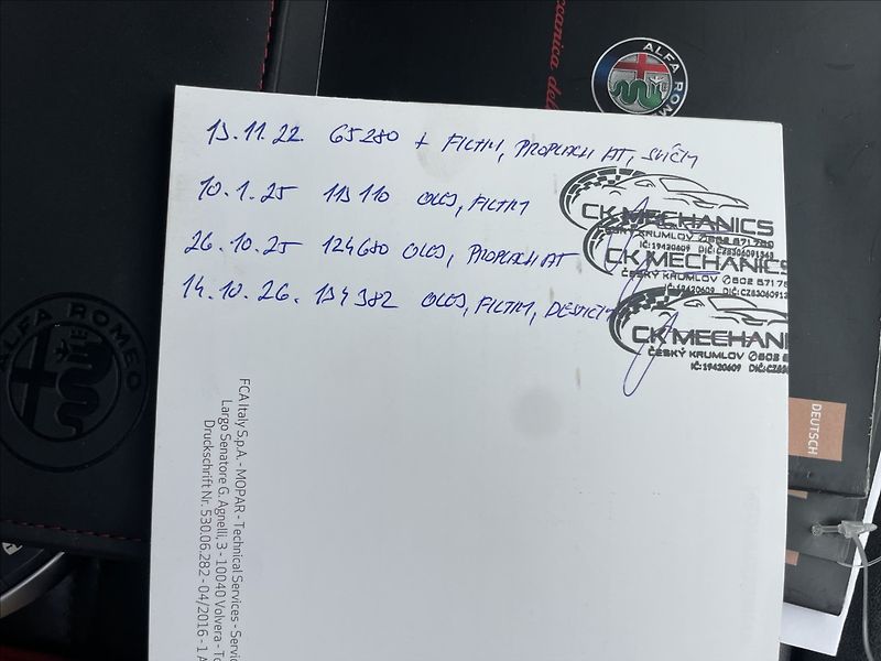 Alfa Romeo Stelvio 2,0 Turbo 280k Q4 AT8 4x4 Tažn - fotka 23 z 30