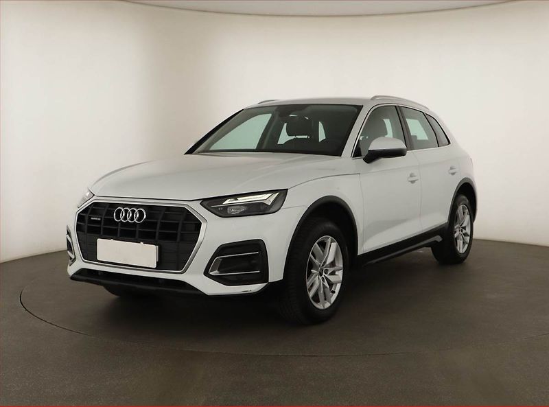 Audi Q5 (2021) 40 TDI - fotka 2 z 20