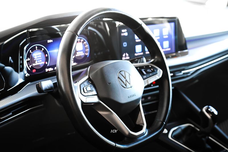 Volkswagen Golf Variant (2023) 2.0TDI LED Navi Tažné Display - fotka 8 z 15