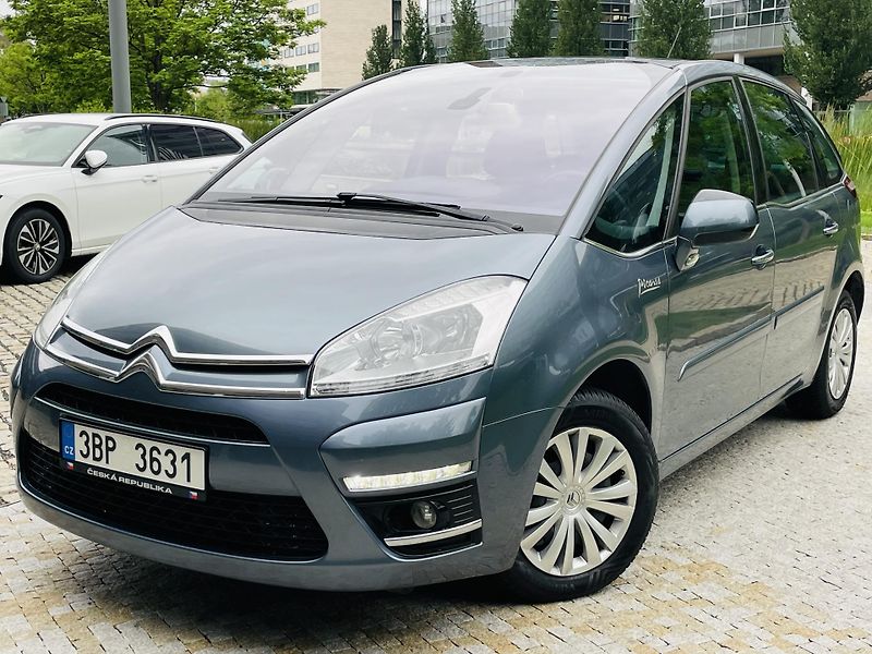 Citroën C4 Picasso 1.6i 88KW MANUÁL LED SENZORY - fotka 1 z 38