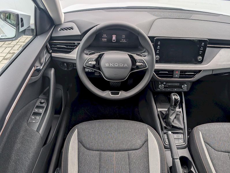 Škoda Scala (2025) 1,0 TSI / 85 kW DSG Top Select - fotka 6 z 29