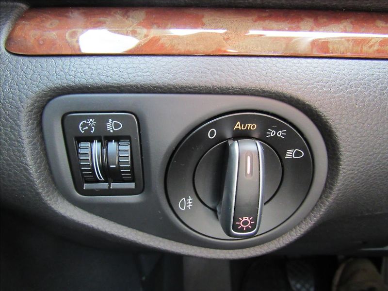 Volkswagen Sharan 2,0 TDi 103kW 5 míst - fotka 26 z 35