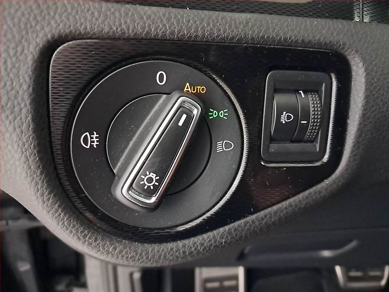 Volkswagen Golf (2016) 2.0 TDI GTD, Automat, Tempomat - fotka 17 z 19